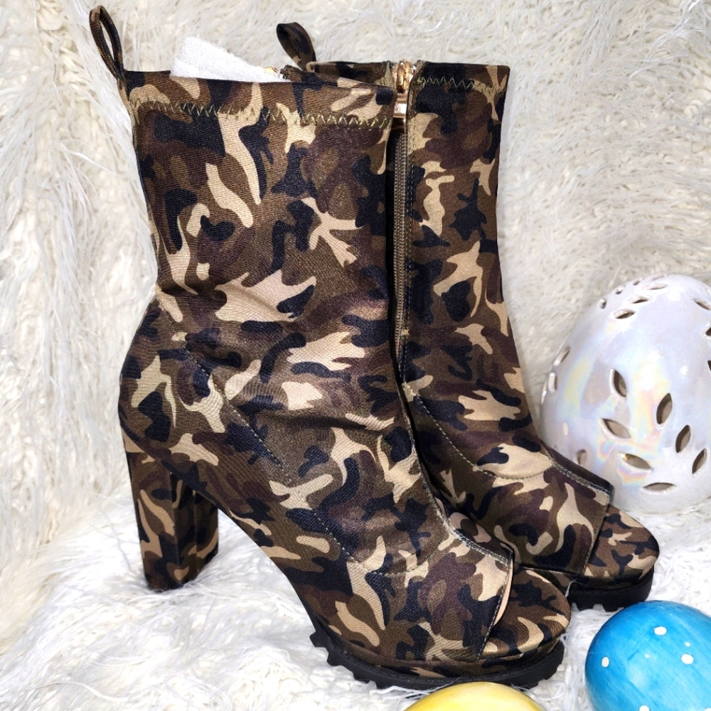 Camouflage Peep-Toe Ankle Boots